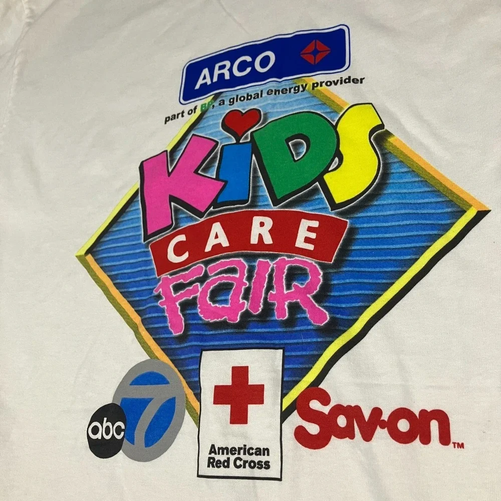 Gildan ARCO Kids Care‎ Fair T-Shirt Men's Large White Graphic Charity Tee